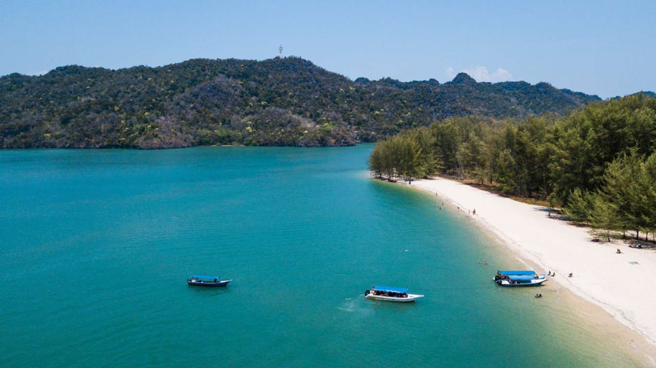 Tanjung Rhu Beach - School Holiday in Langkawi