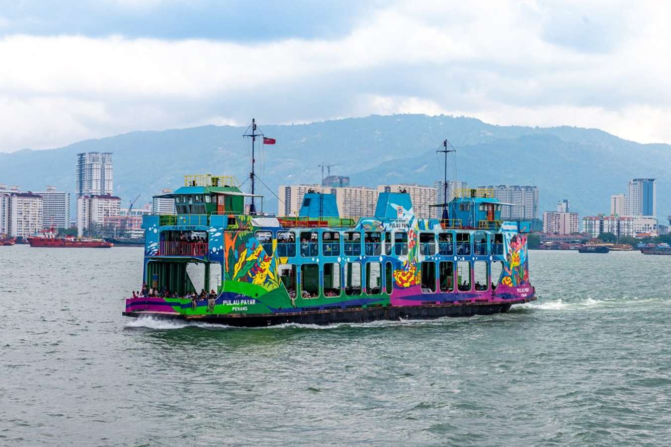 Kapal ferry Penang