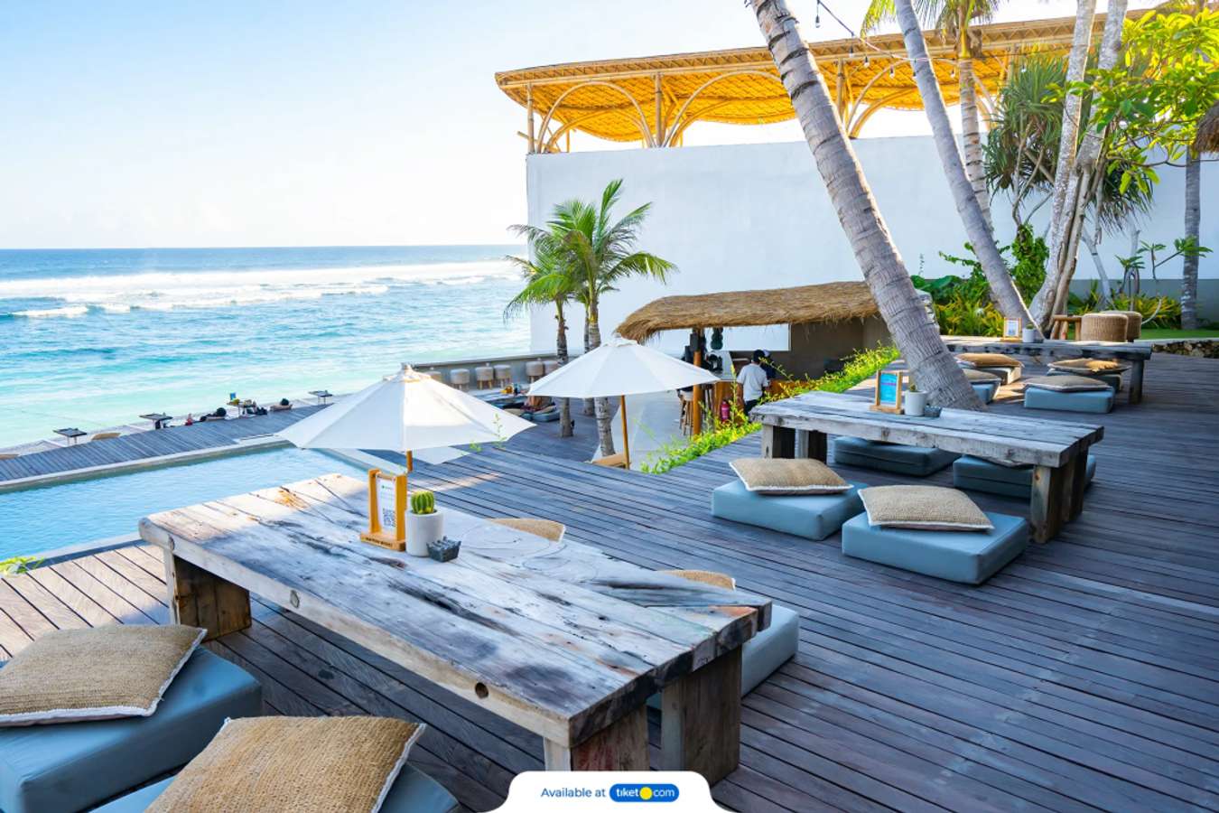 Minoo Beach Club - Beach Club Bali