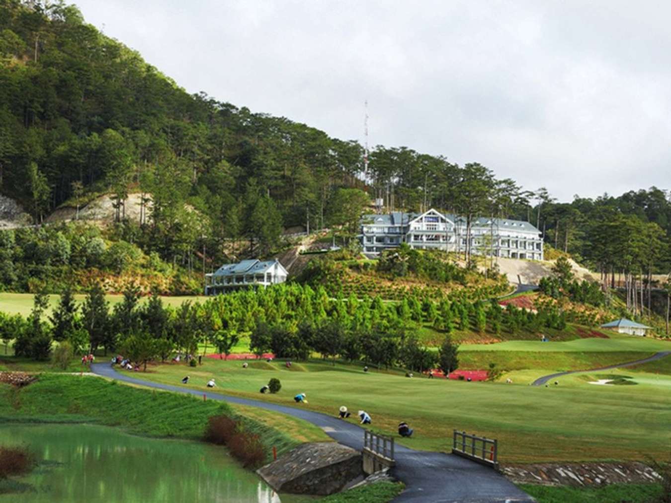 SAM Tuyen Lam Golf & Resorts
