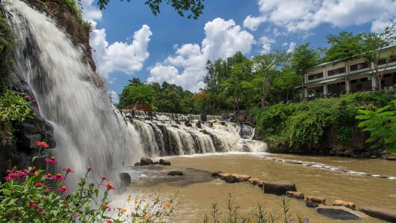 Khu du lịch sinh thái Đá Hàn