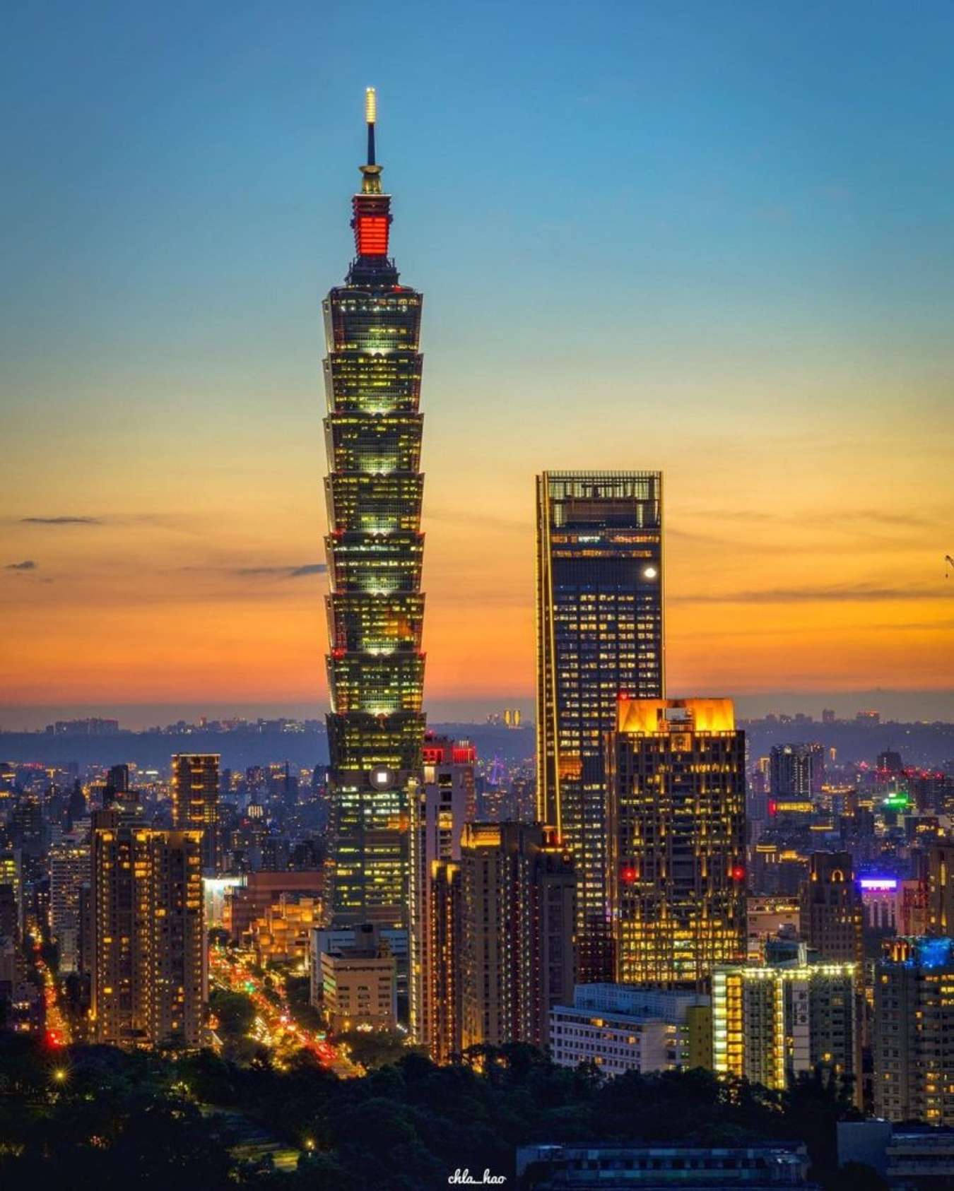 Tháp Taipei 101 về đêm