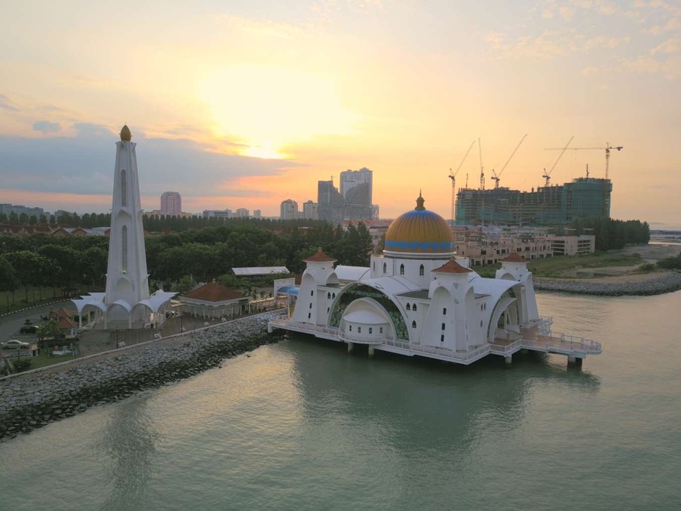 Thánh đường Masjid Terapung Selat