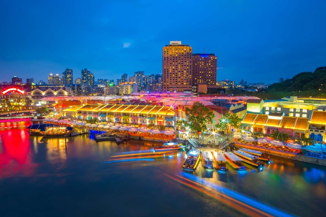 Clarke Quay về đêm