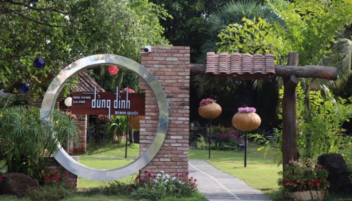 Dang Dinh-Restaurant