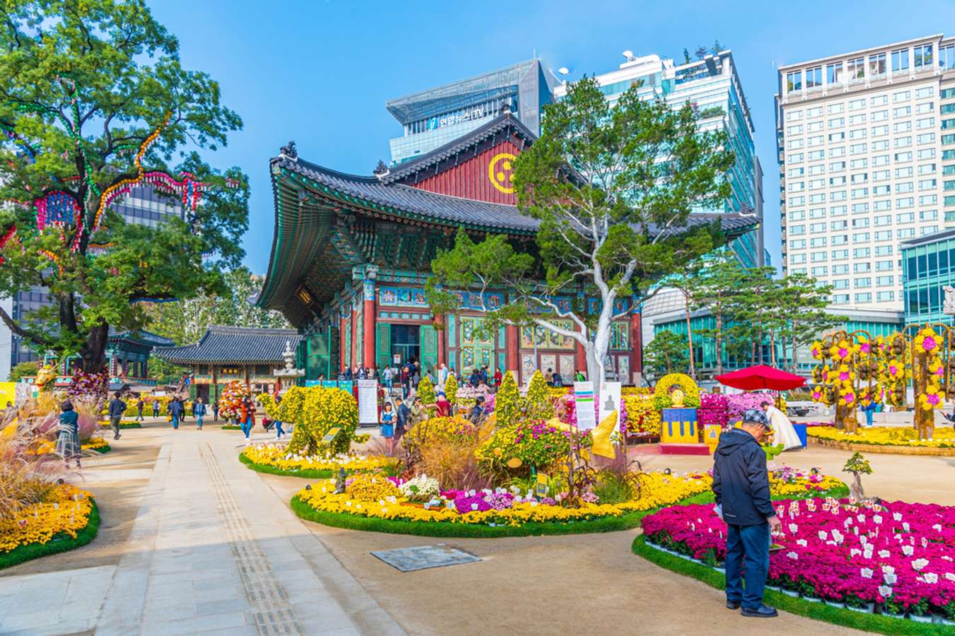 Jogyesa Temple - Things to do in Seoul