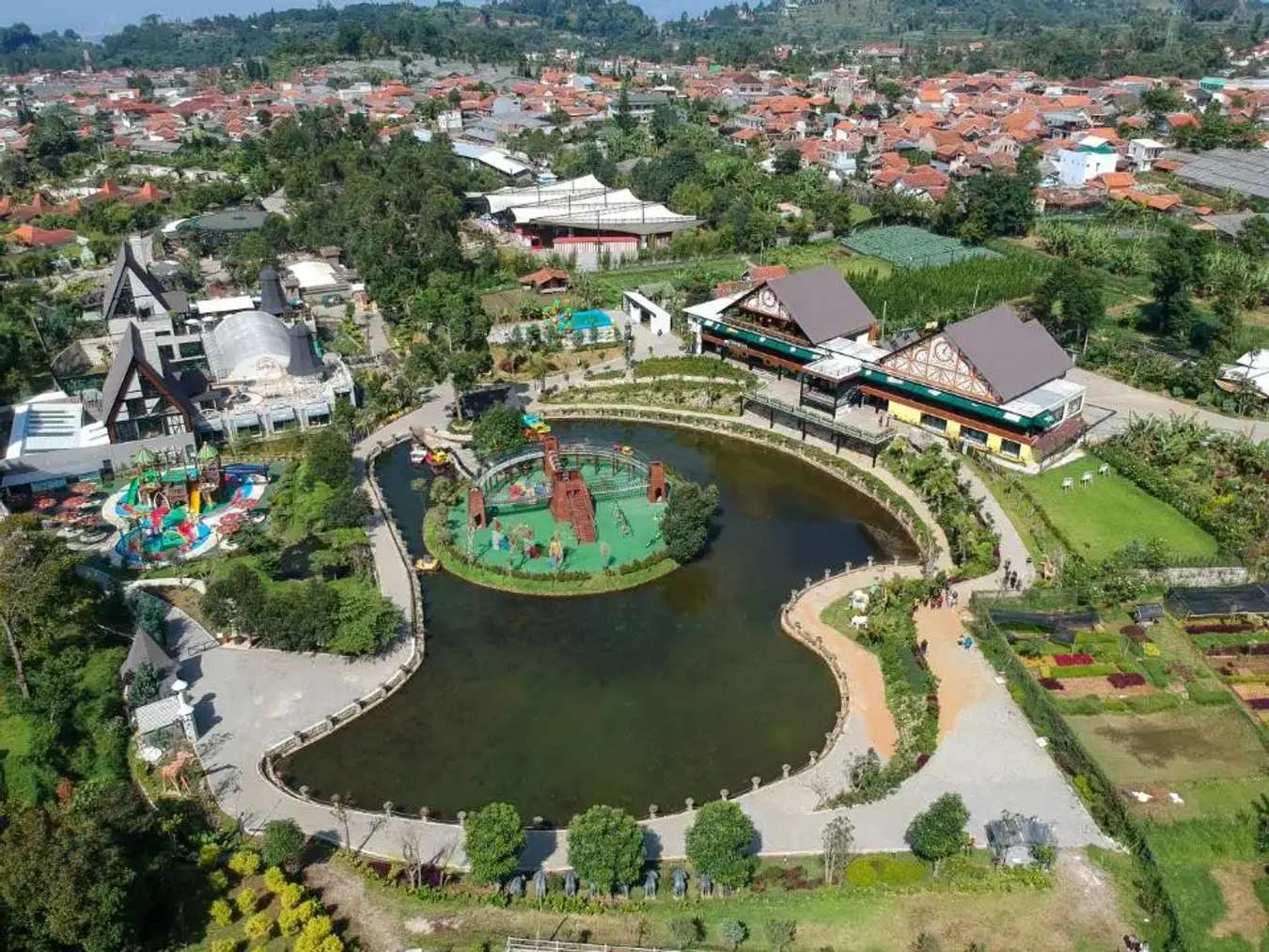 Tempat wisata bandung Lembang Park & Zoo