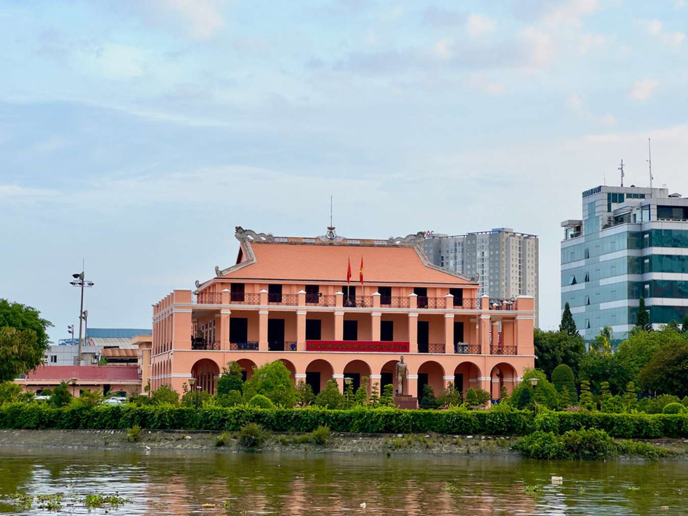  Bến Nhà Rồng - Bảo tàng Hồ Chí Minh