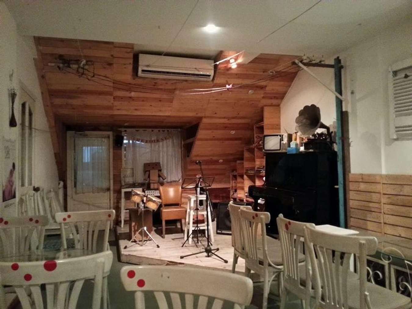 cafe acoustic Sài Gòn