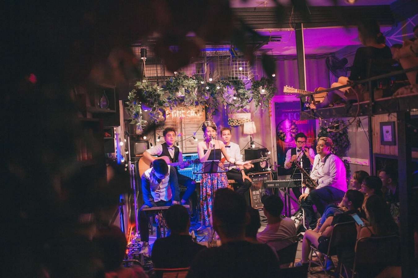 cafe acoustic Sài Gòn