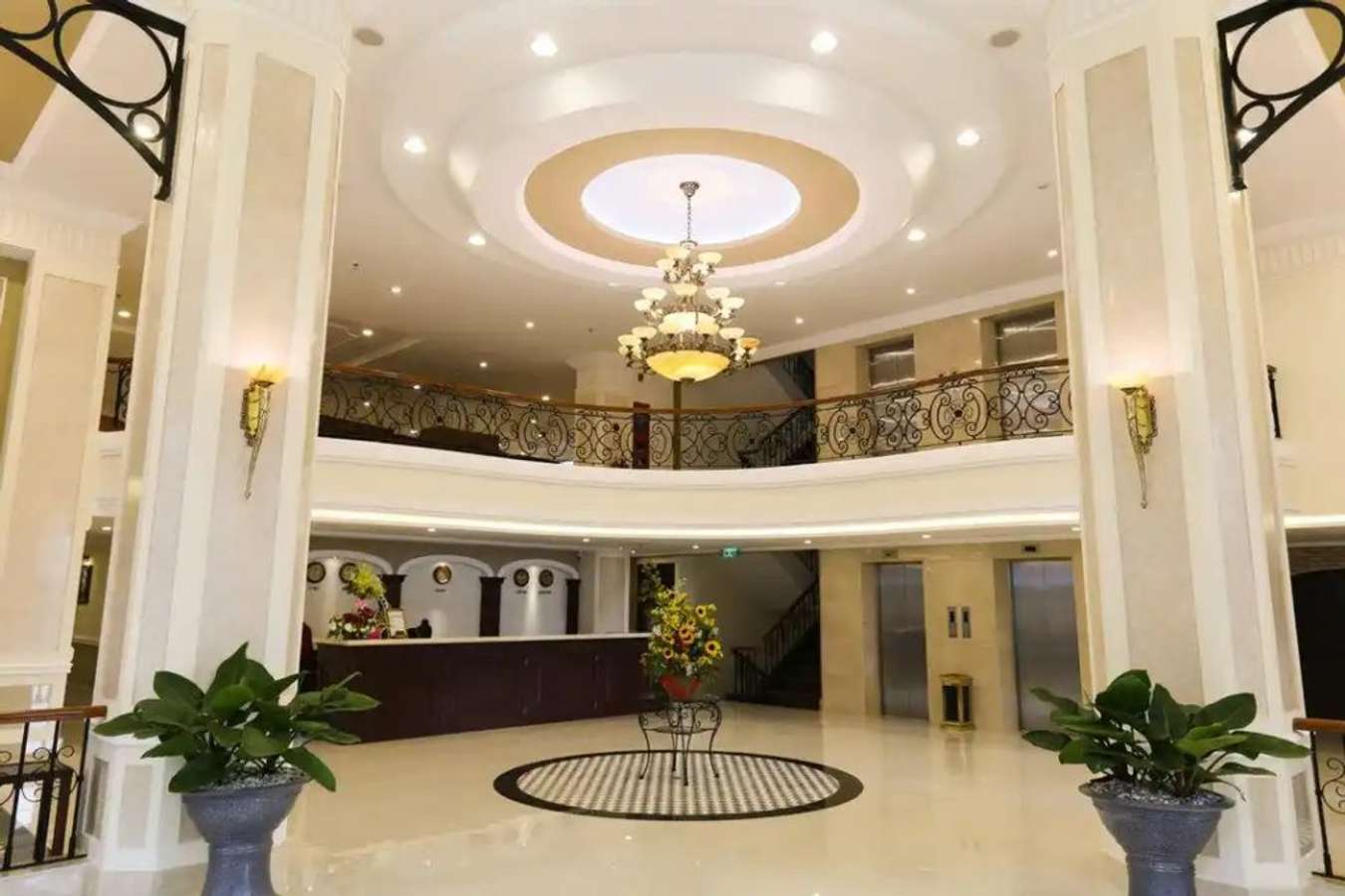 Iris Đà Lạt Hotel