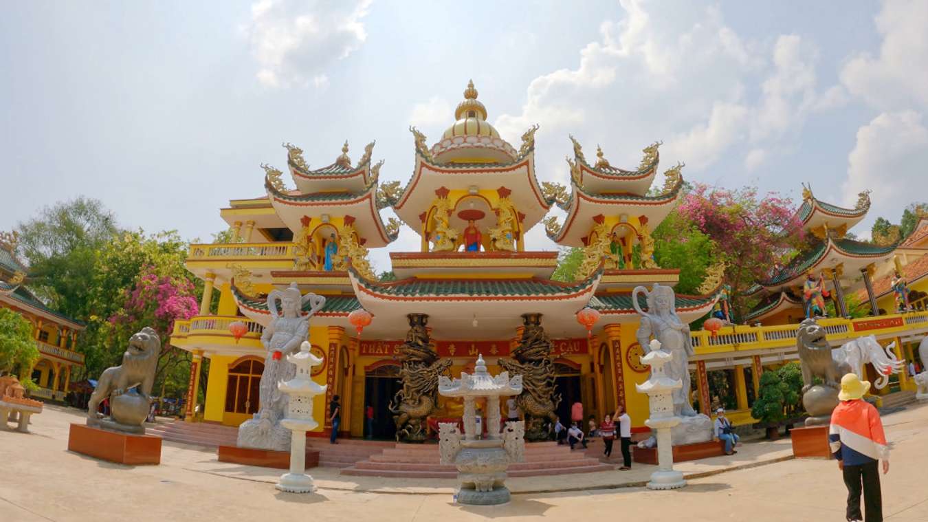 camping hồ Dầu Tiếng