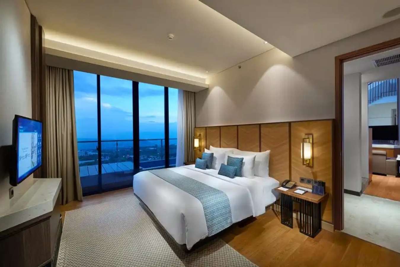 Golden Tulip Holland Resort Batu