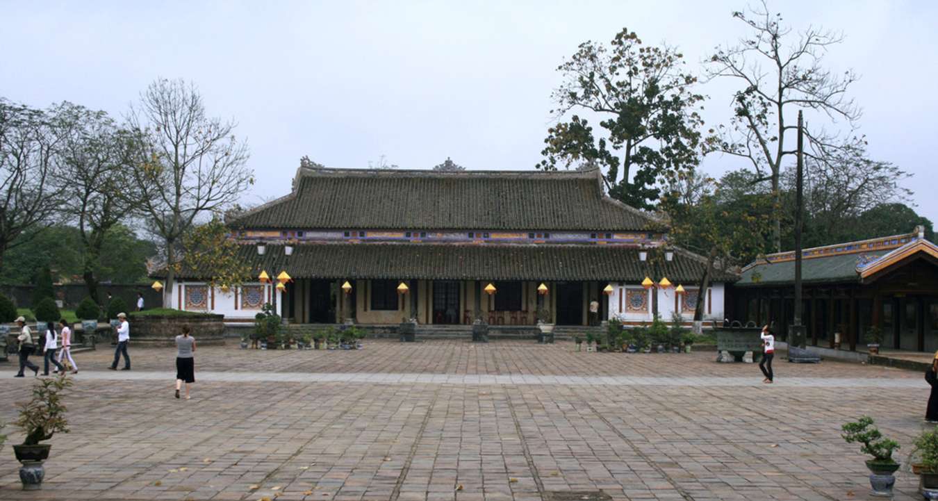 Tả Vu và Hữu Vu đại nội huế