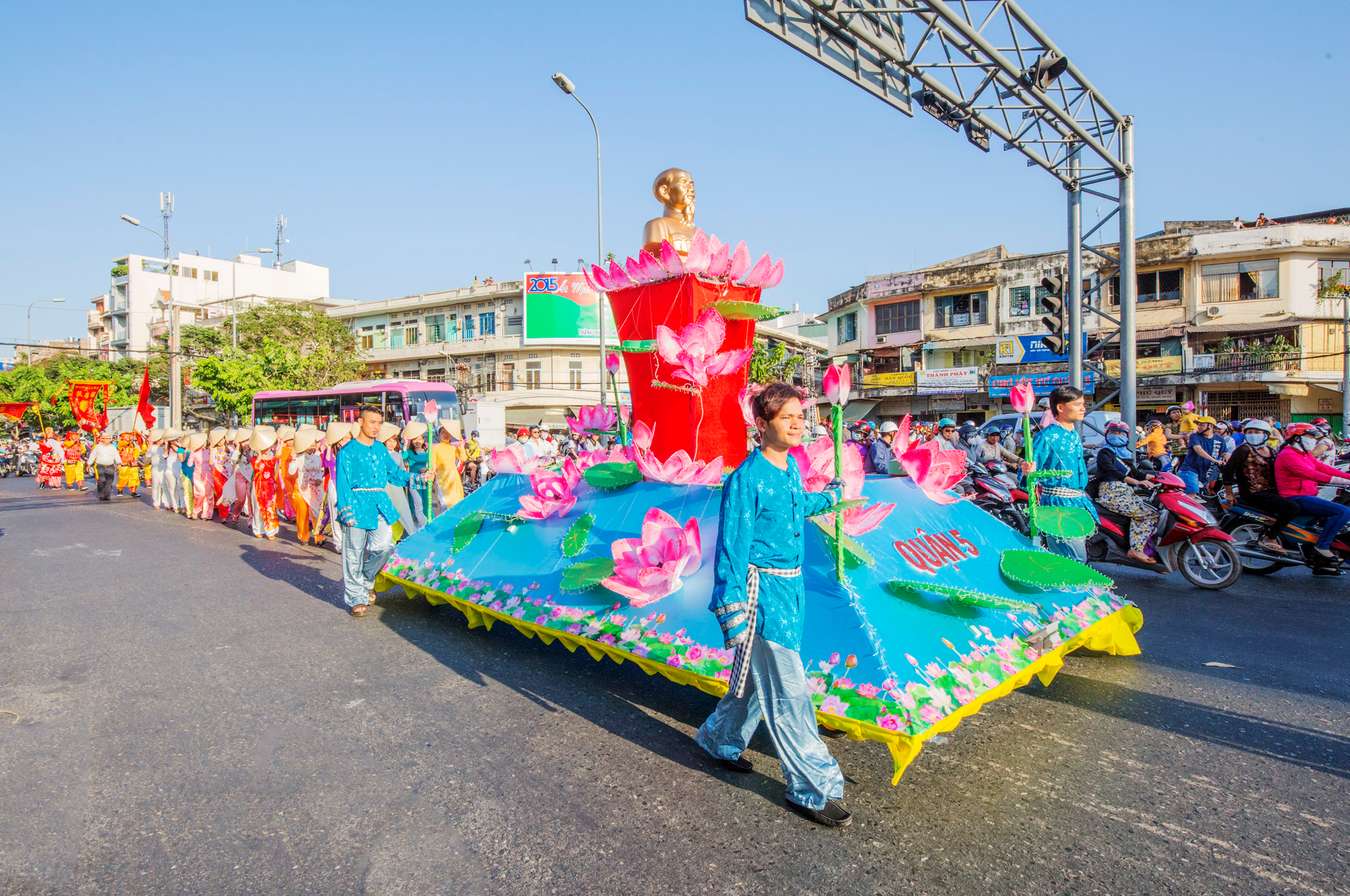 Tết nguyên tiêu Sài Gòn