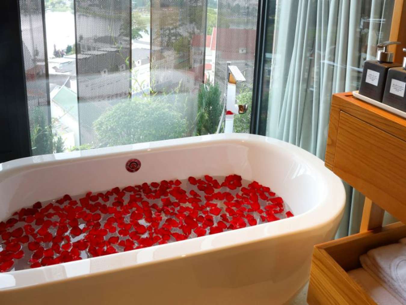 Khách sạn phù hợp cho chuyến du lịch dịp Valentine cho các cặp đôi Khách sạn phù hợp cho chuyến du lịch dịp Valentine cho các cặp đôi