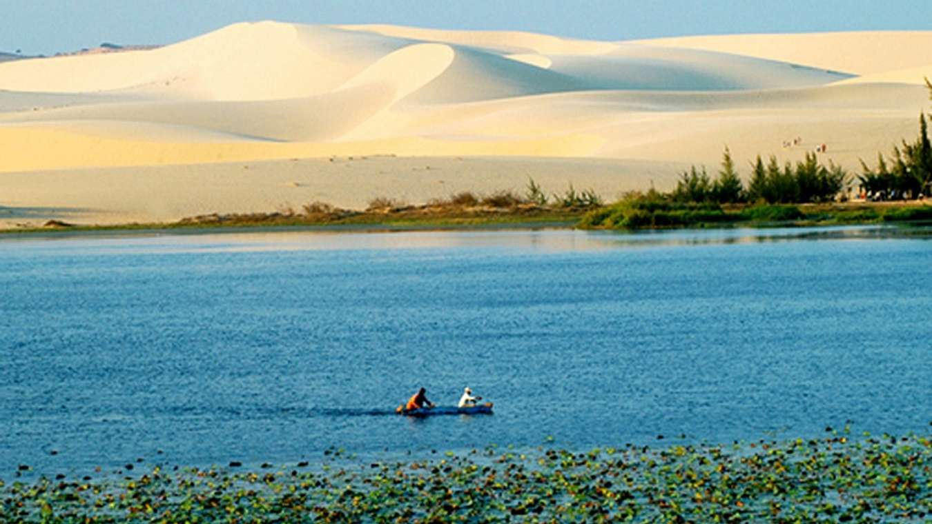 khu du lịch Bàu Trắng