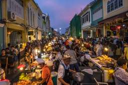 7 Best Phuket Night Market You Should Visit when You’re in Thailand, Traveloka Accomodation