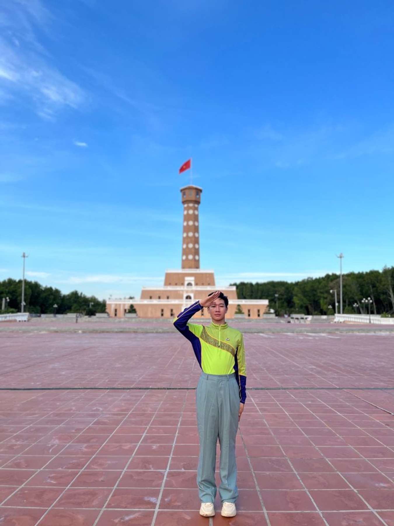 Chạm chân đến Mũi Cà Mau ngắm nhìn cực Nam tổ quốc thiêng liêng