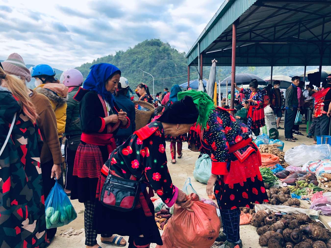 Tua Chua Dien Bien Tourism