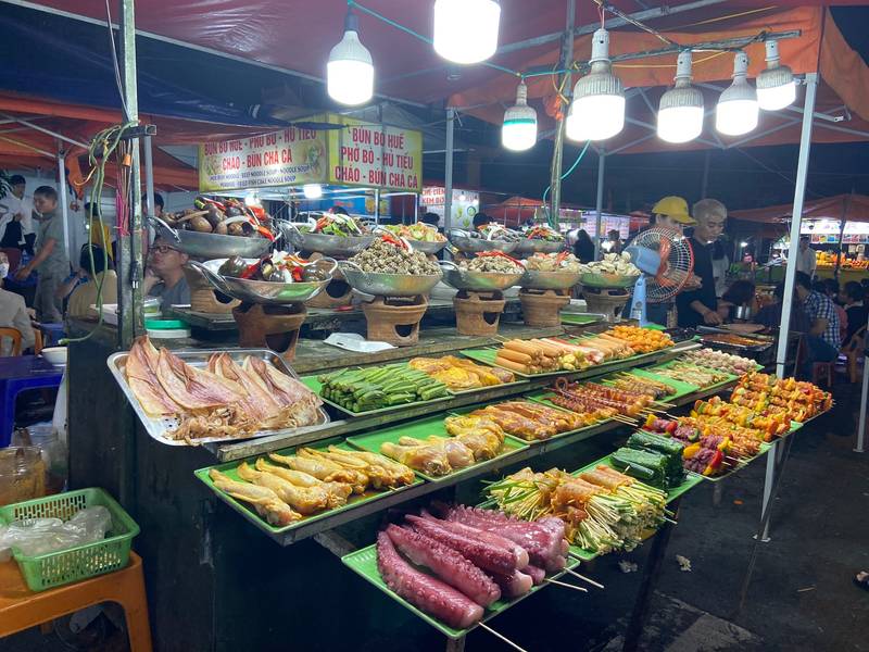 Chợ đêm Sơn Trà