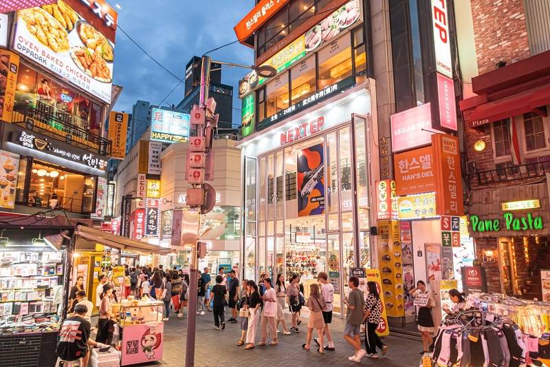 Khu phố Myeongdong