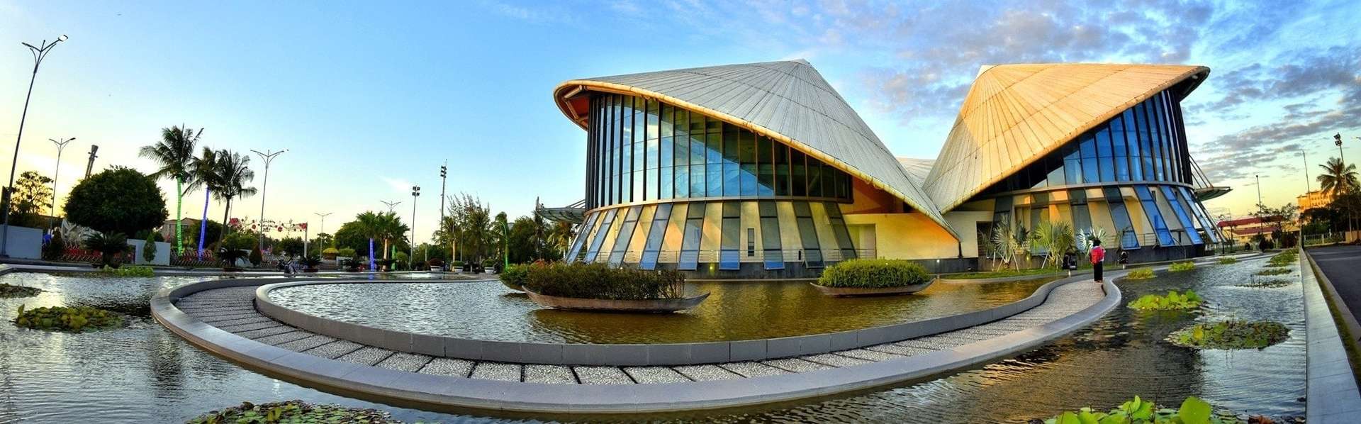 Nhà hát Cao Văn Lầu - nơi lưu giữ giá trị văn hóa truyền thống