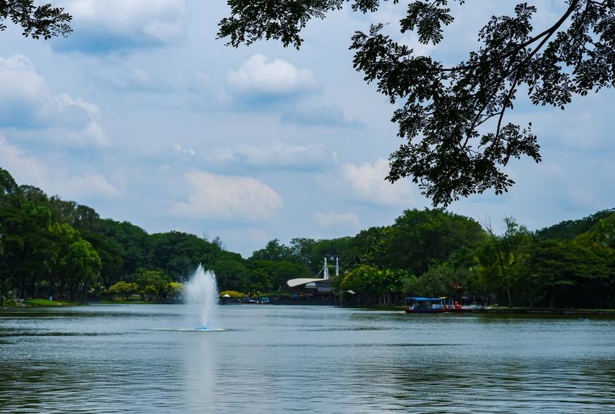 Shah Alam Lake Garden - Budget Weekend Getaway in Selangor