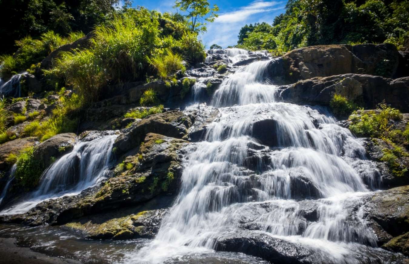 tarangban-waterfall-natural-staricase