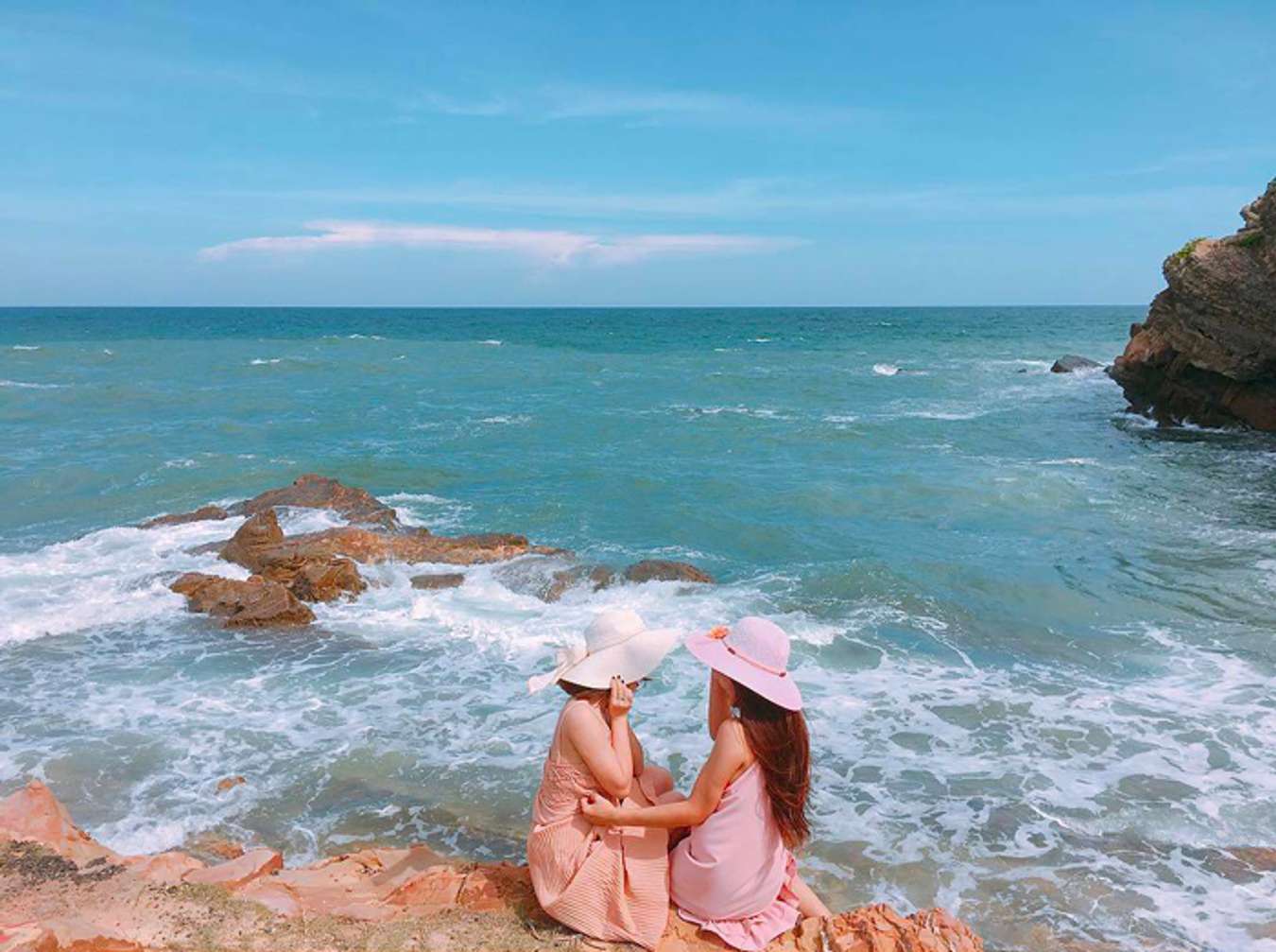 Bãi Lữ - Điểm đến hớp hồn du khách