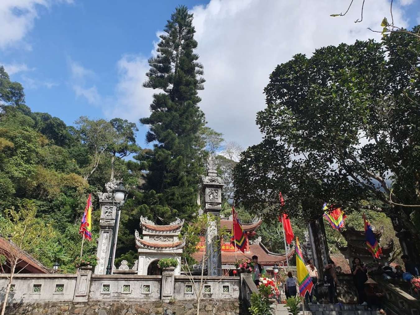 Chùa Tây Thiên - Điểm hành hương nổi tiếng bậc nhất Vĩnh Phúc Chùa Tây Thiên - Điểm Hành Hương Nổi Tiếng Bậc Nhất Vĩnh Phúc