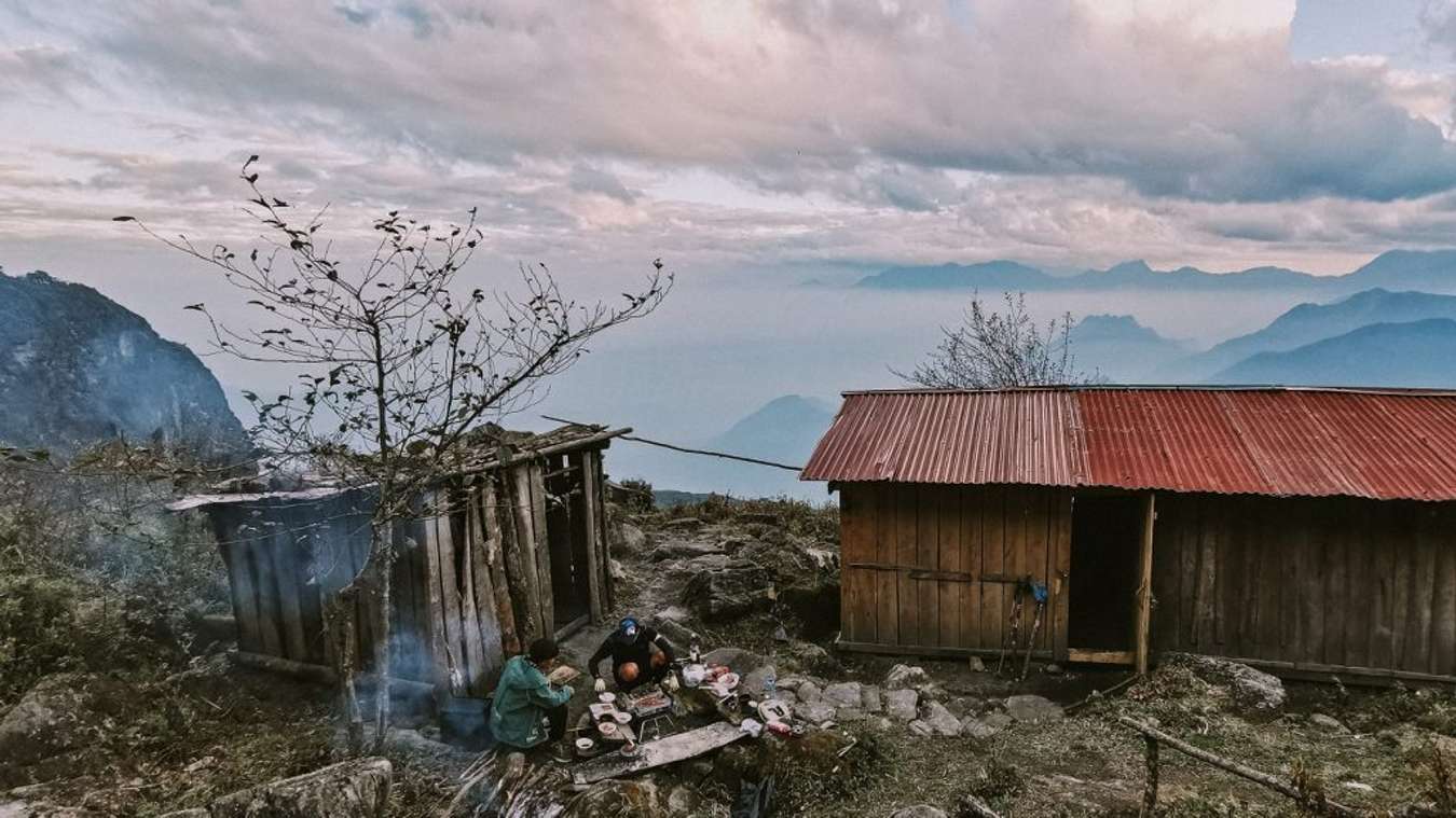 Ăn tối với view triệu đô - Trekking Cú Nhìu San