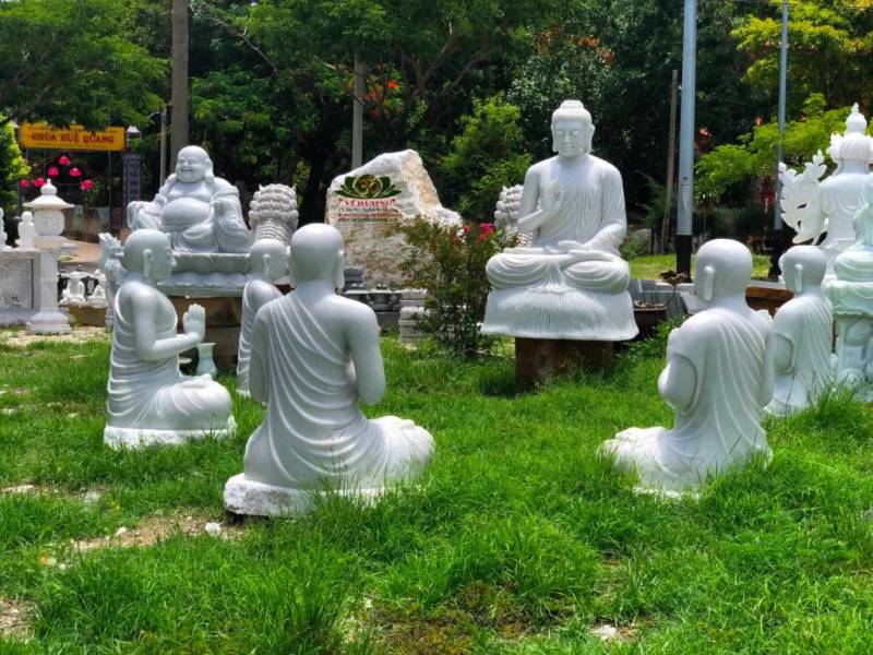 Làng điêu khắc đá Non Nước nằm ở Đà Nẵng