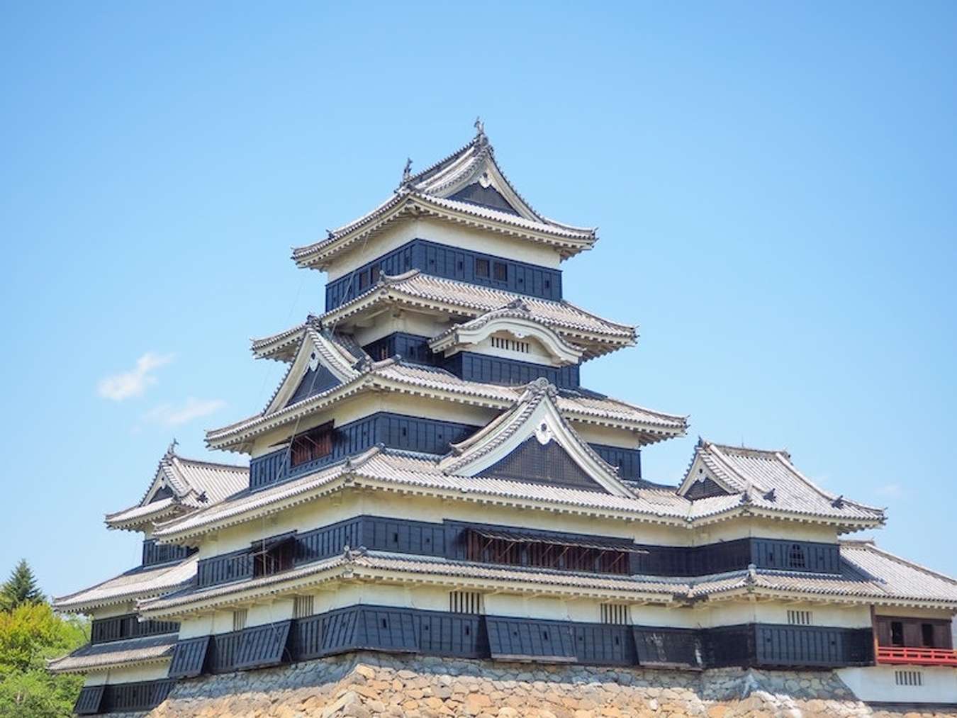 Đến lâu đài Matsumoto và hồi tưởng về Nhật Bản thời chiến quốc