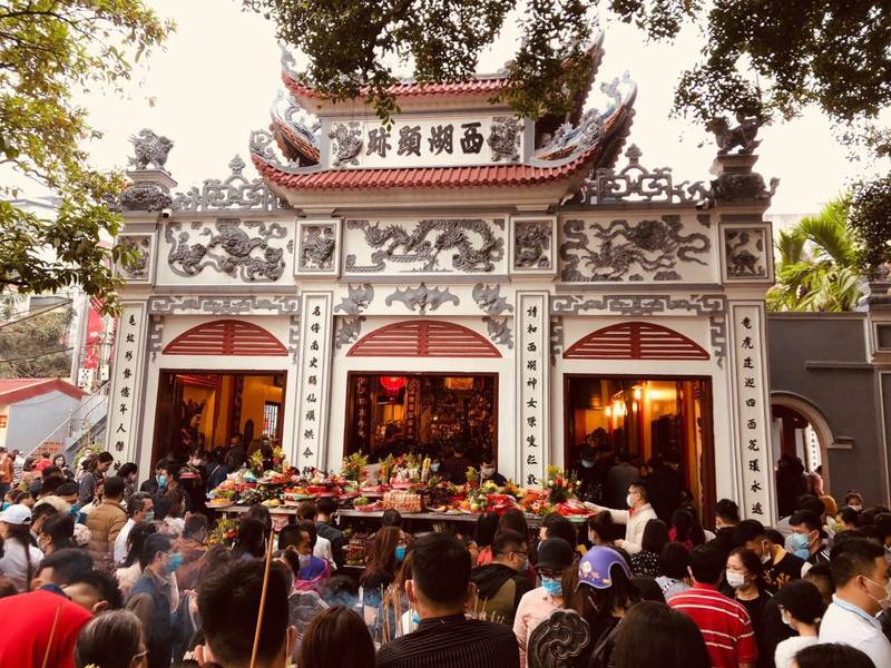 Phủ Tây Hồ - Điểm đến hành hương nổi tiếng đất kinh kỳ Hà Nội 