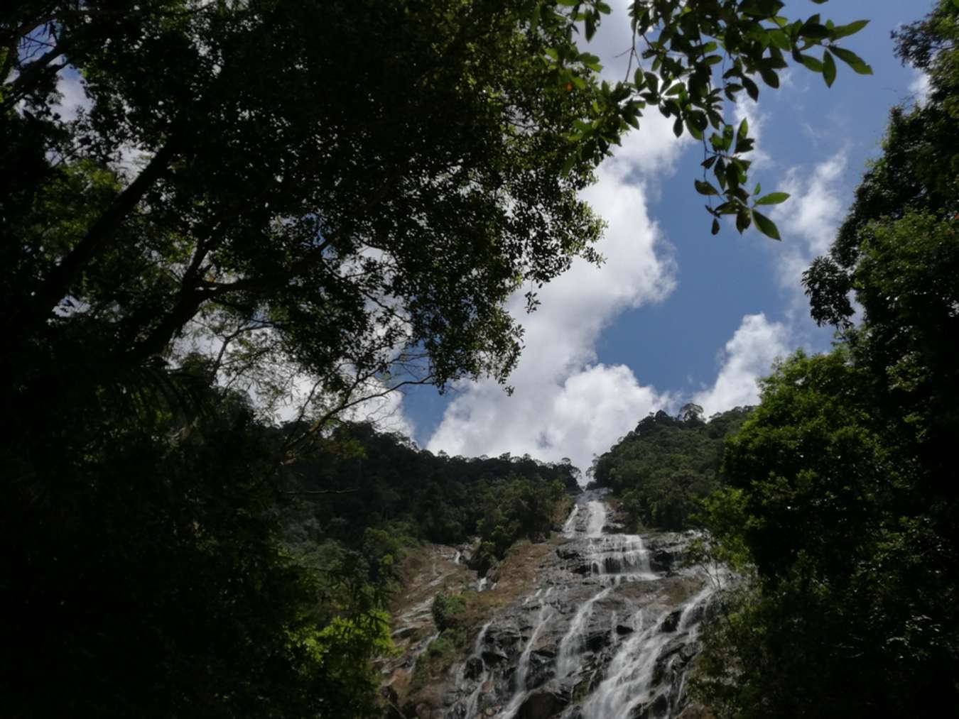 7 Air Terjun Best Di Terengganu Pengalaman Seronok Anda Di Alam Semulajadi Pantai Timur Malaysia 3381