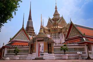 Chùa Wat Pho - Địa điểm du lịch không nên bỏ lỡ tại Bangkok, Nguyễn Thụy Mộc Nhiên