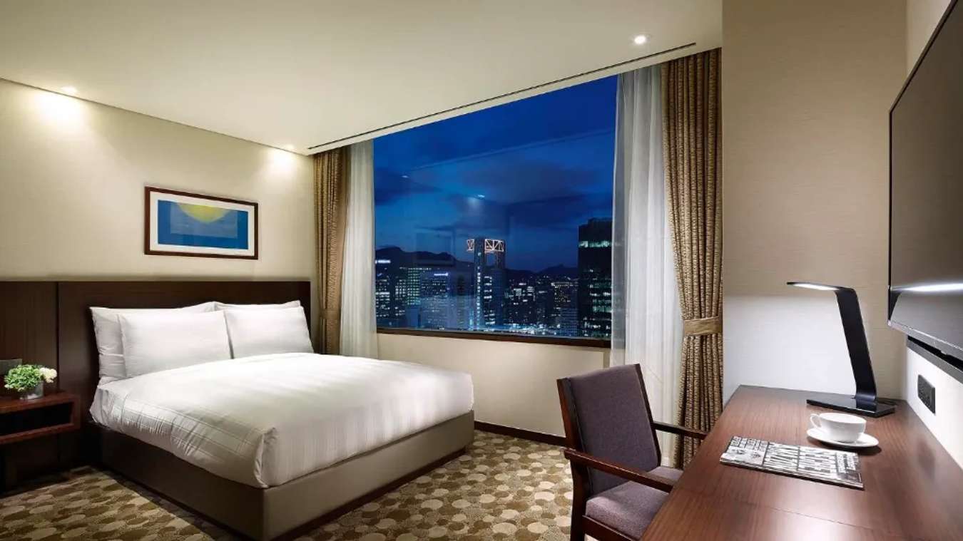 Phòng nghỉ đầy đủ tiện nghi tại LOTTE City Hotel 