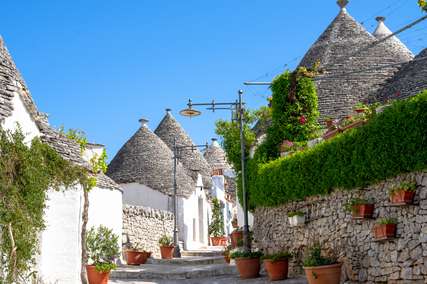 Alberobello –Thủ phủ của nhà nấm Trulli, Nguyễn Thụy Mộc Nhiên