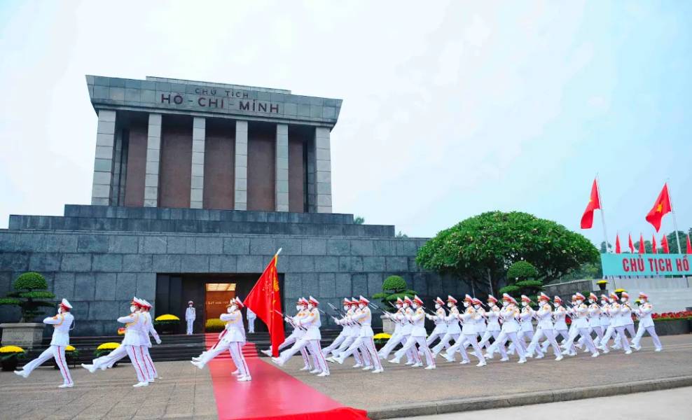 Lăng chủ tịch Hồ Chí Minh 