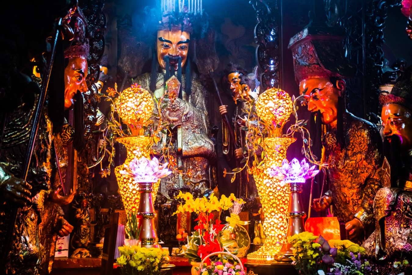 Jade Emperor Pagoda, Wisata di Ho Chi Minh City