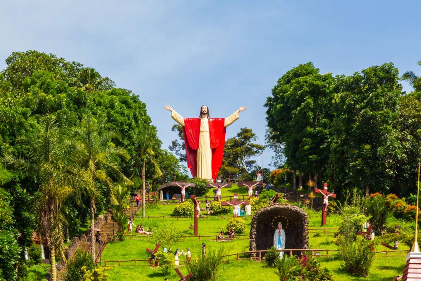 tourist spot in quezon province philippines