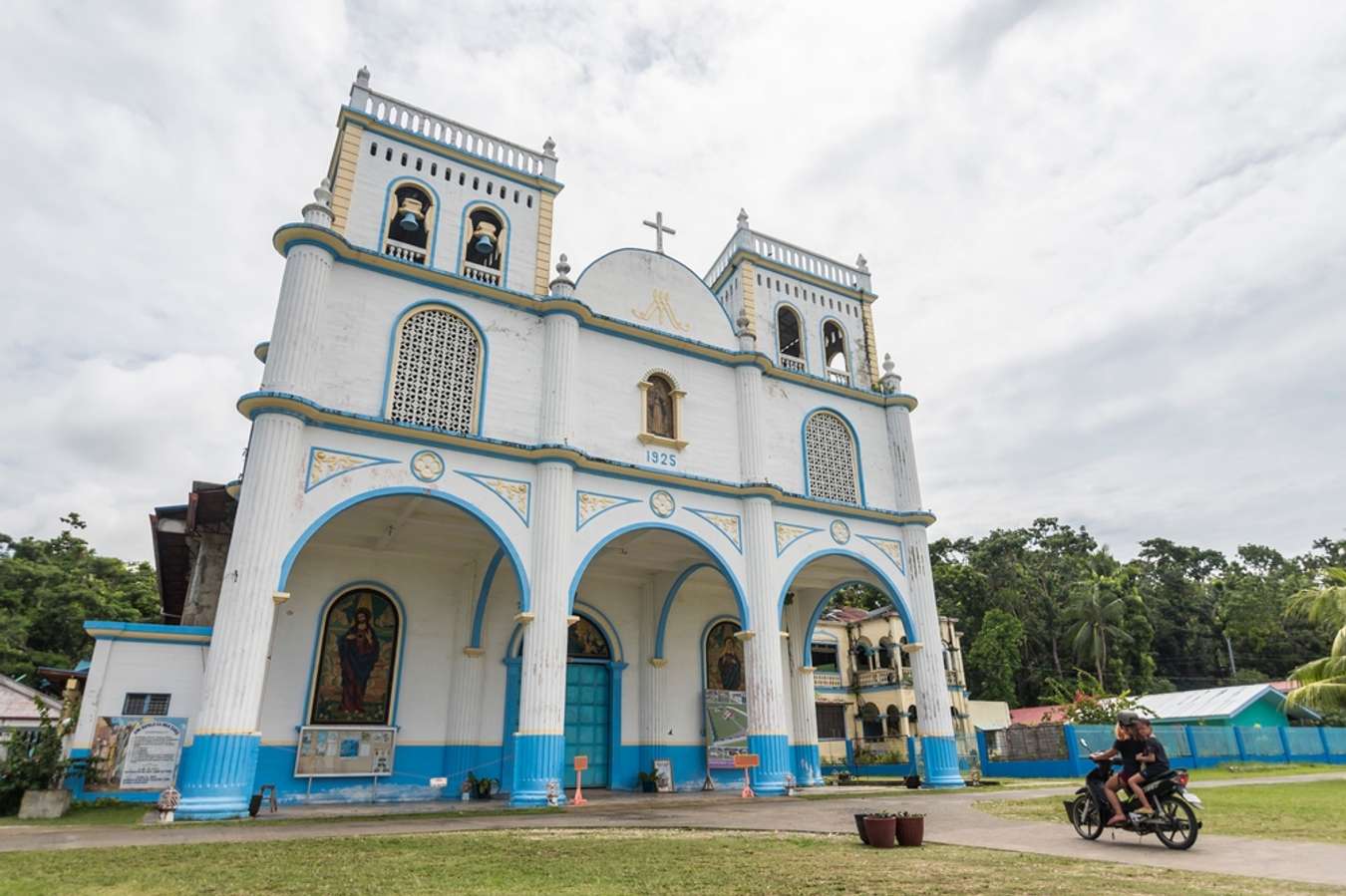 tourist spot near pampanga