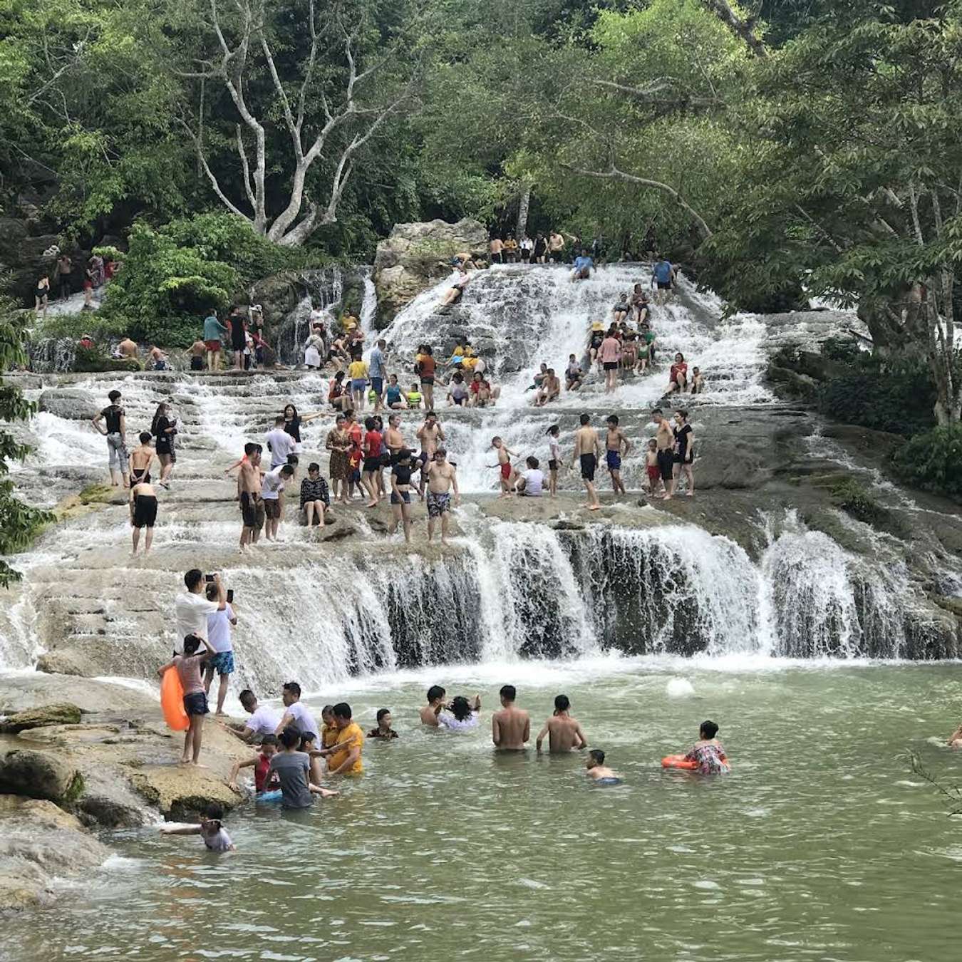 Thác Đăng Mò tựa nàng tiên nữ ngủ quên