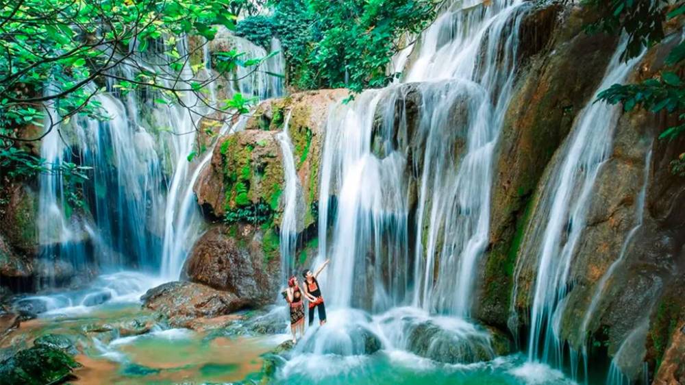Thác Dải Yếm - ngọn thác cực kỳ nổi tiếng mỗi khi nhắc đến Mộc Châu 