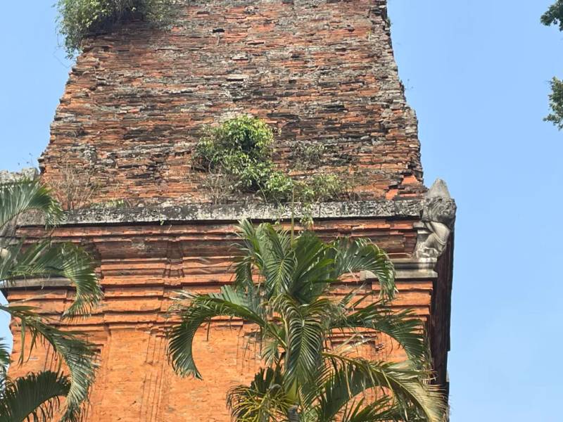 Tháp Đôi Quy Nhơn mang đậm dấu ấn văn hóa Chăm cổ đại