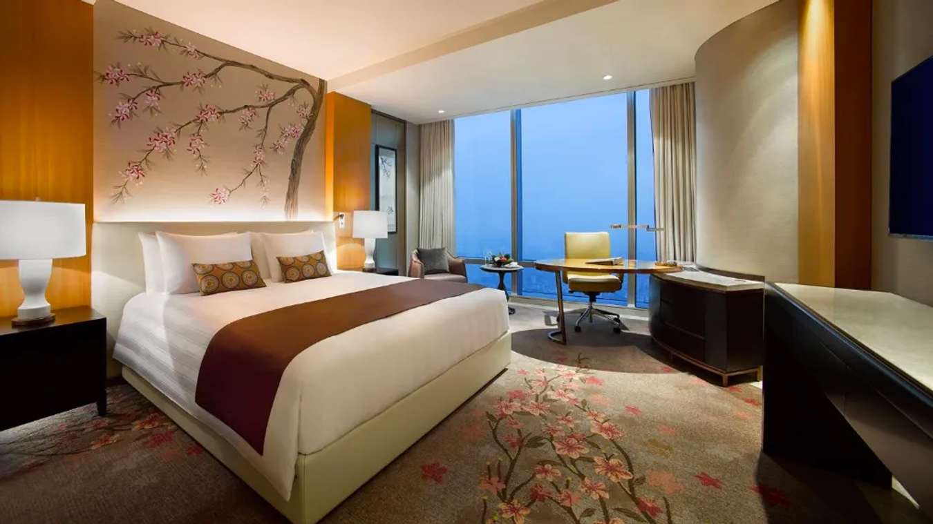 Không gian phòng nghỉ đầy sang trọng tại Lotte Hotel 