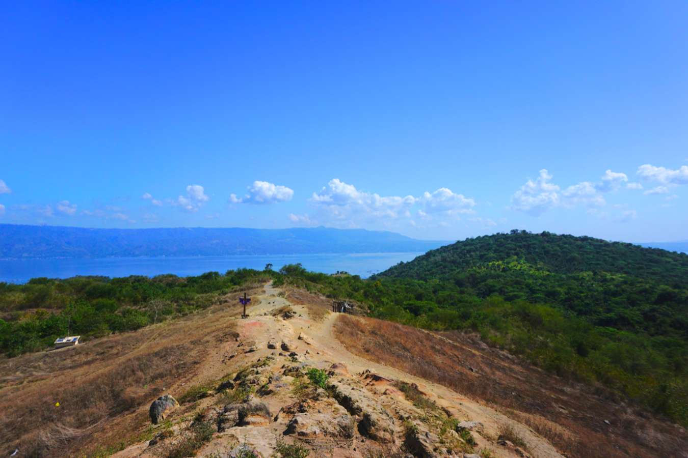 tourist spot in luzon with name