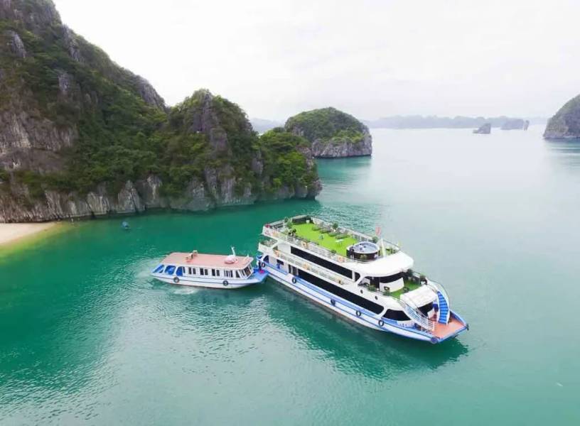 Thuê tàu là phương án ra đảo Ti Tốp tiết kiệm