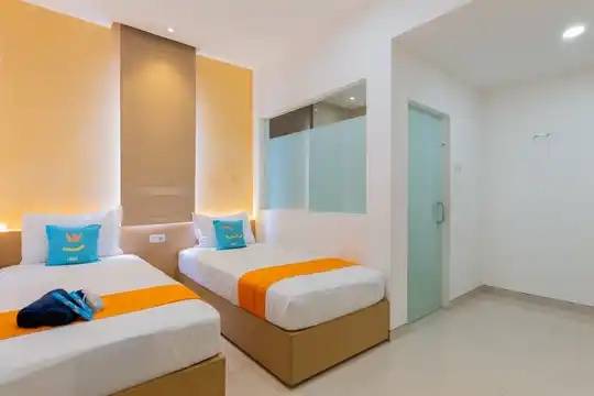 Sans Hotel Box Mansion Surabaya